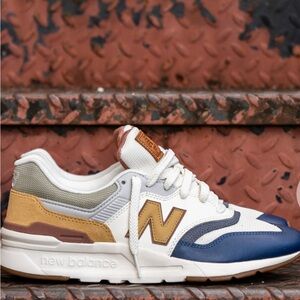 New Balance Men's 997H White, Blue, and Brown Sneakers Brand New/Unkworn